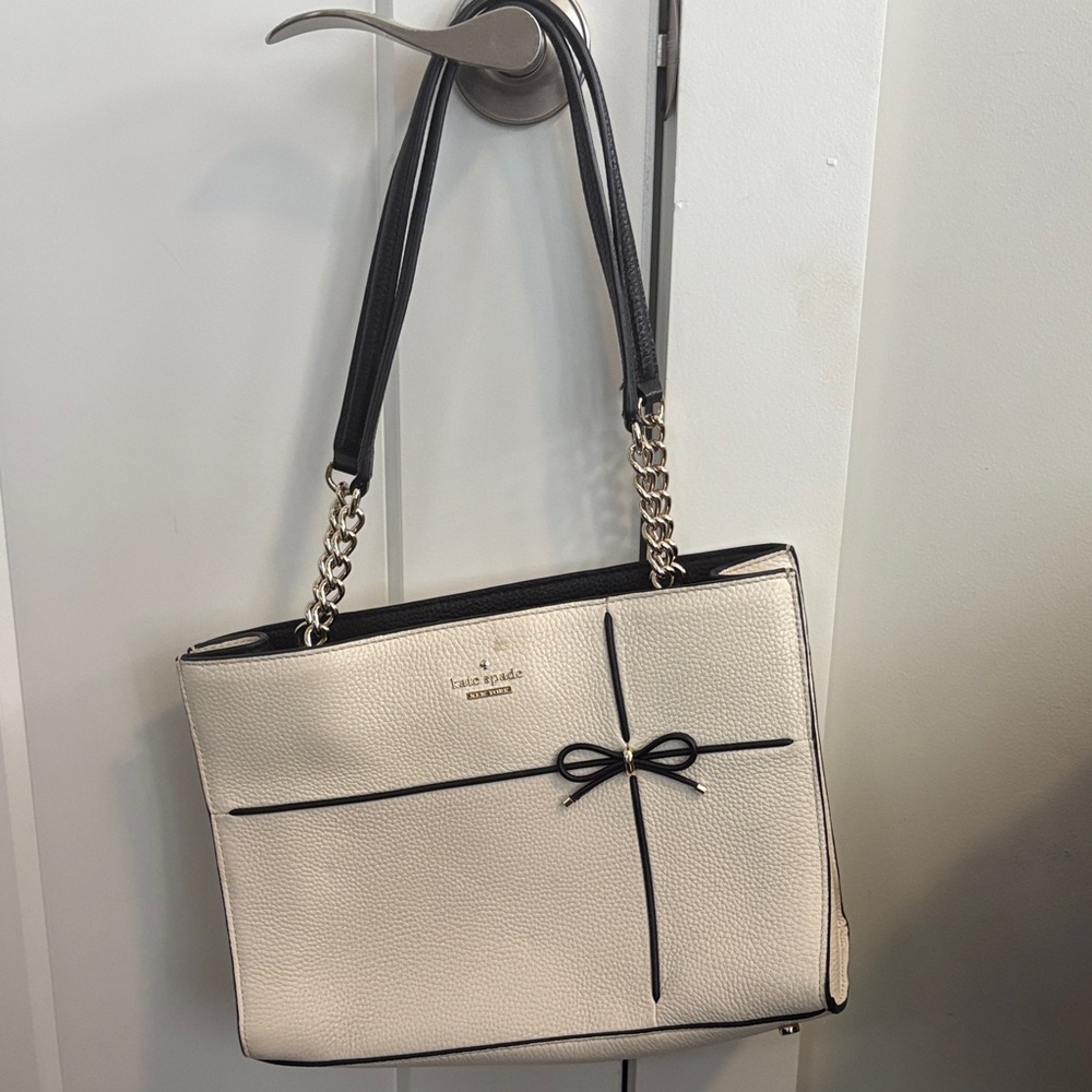 Kate Spade Cream and Black Shoulder Bag